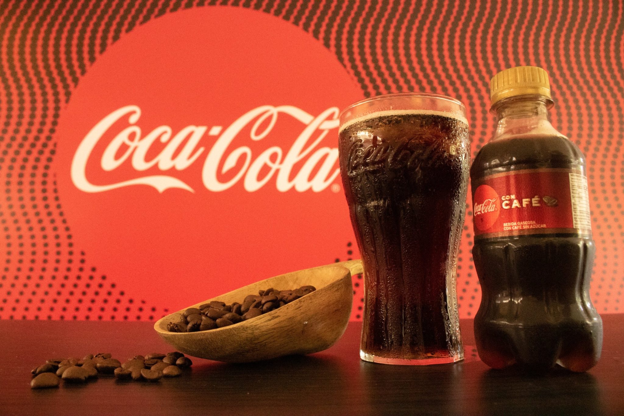 Llega a Costa Rica la CocaCola con café – De Lujo Life